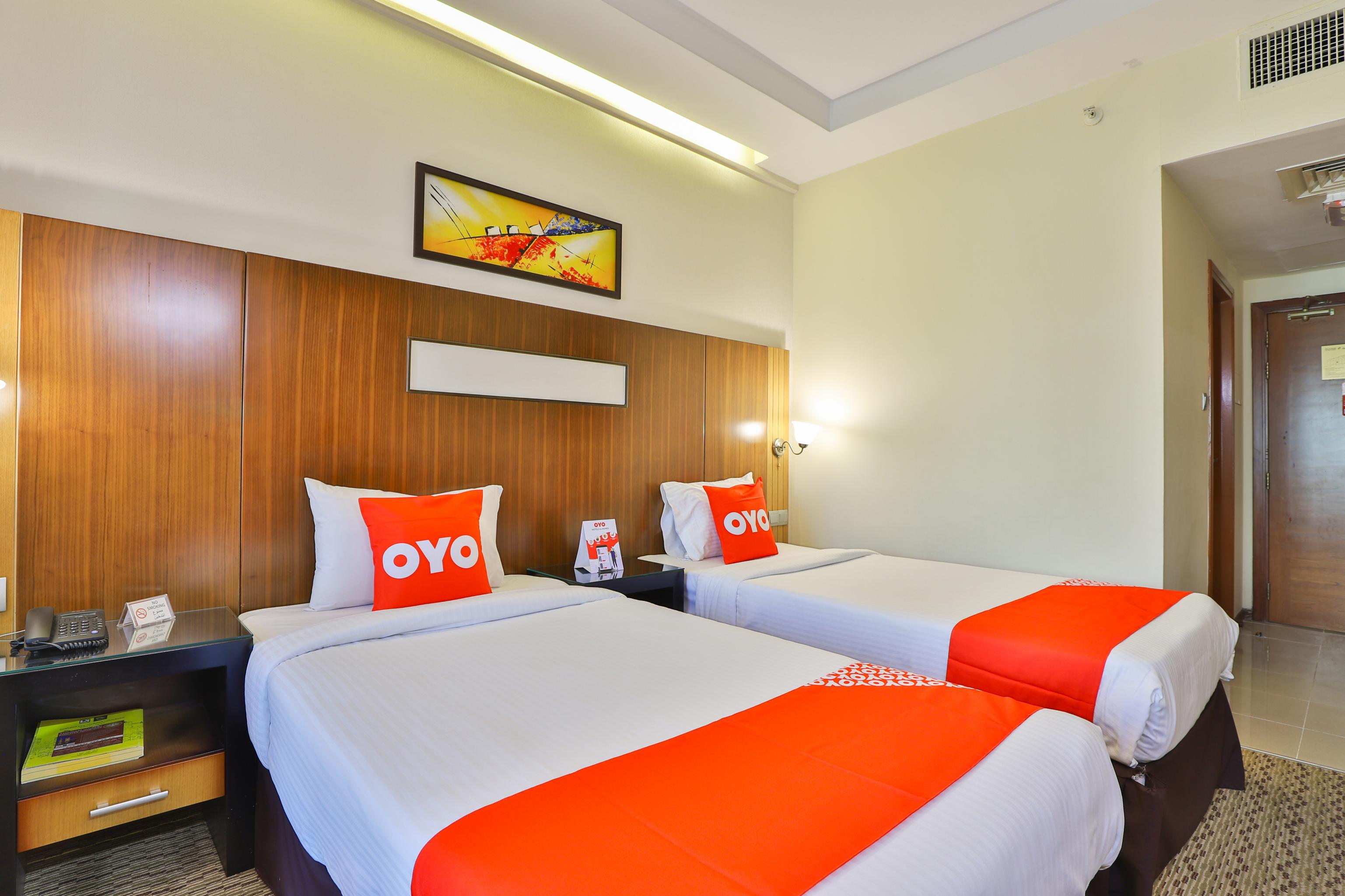 sun&sands hotel Dubai Bagian luar foto