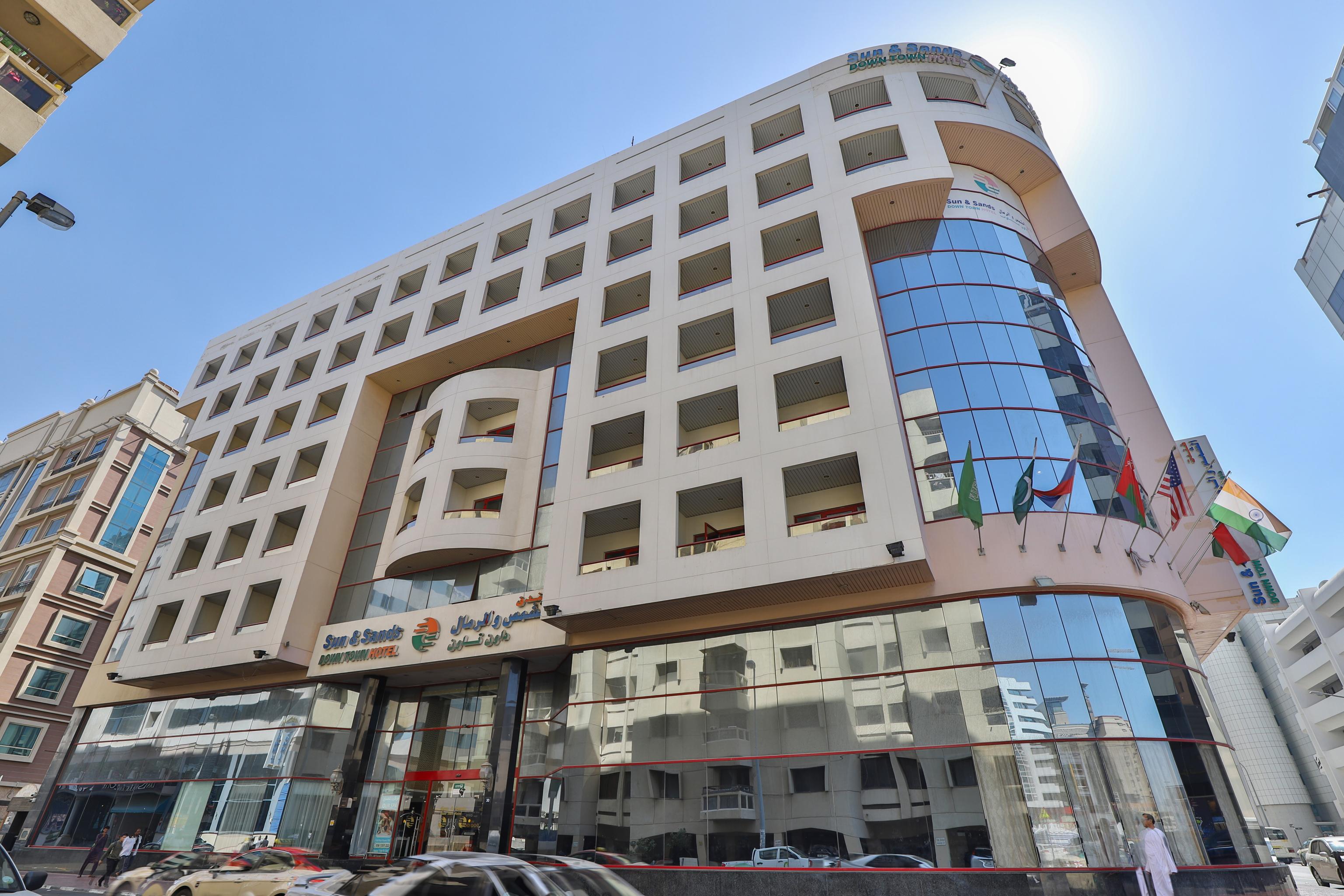 sun&sands hotel Dubai Bagian luar foto