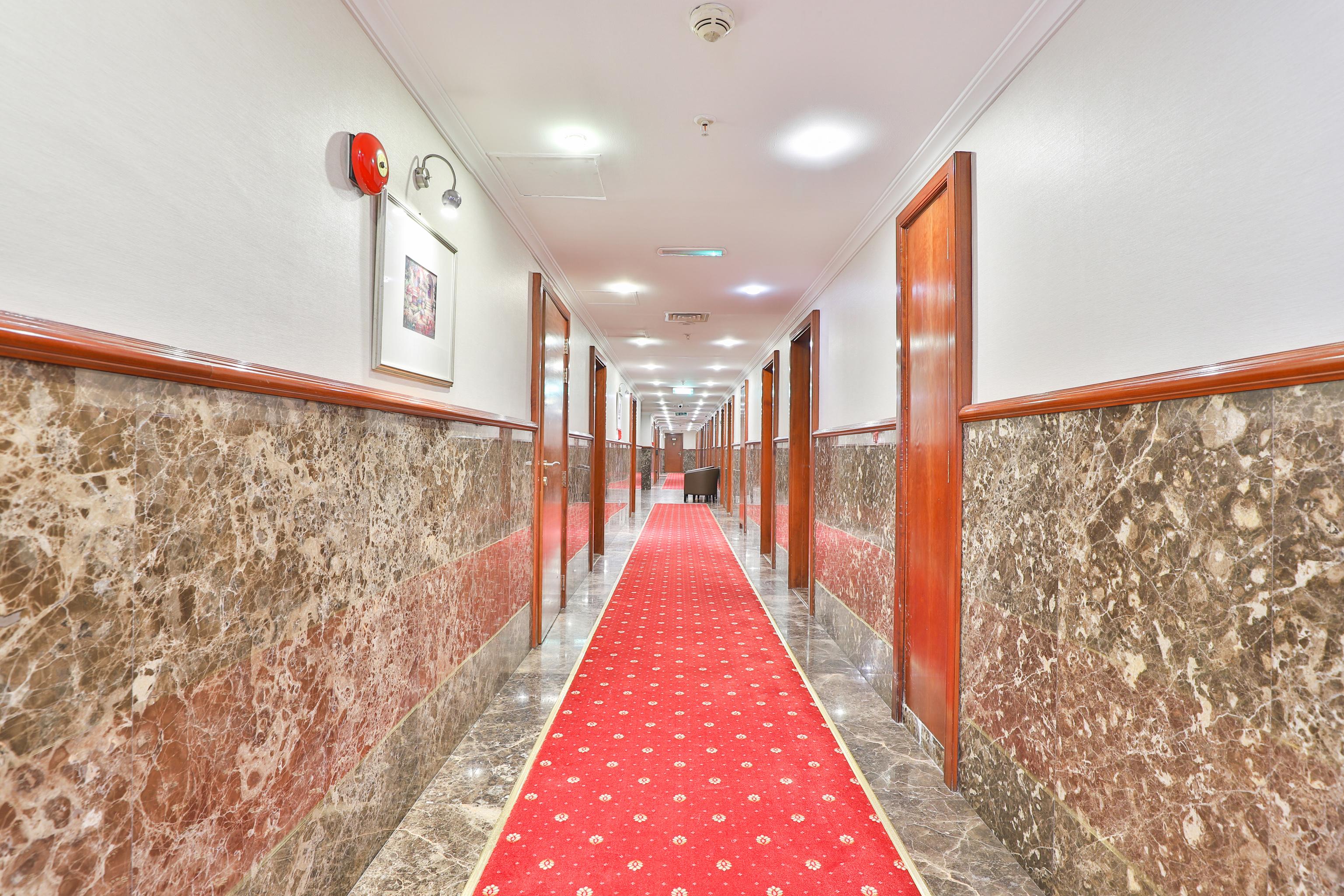 sun&sands hotel Dubai Bagian luar foto