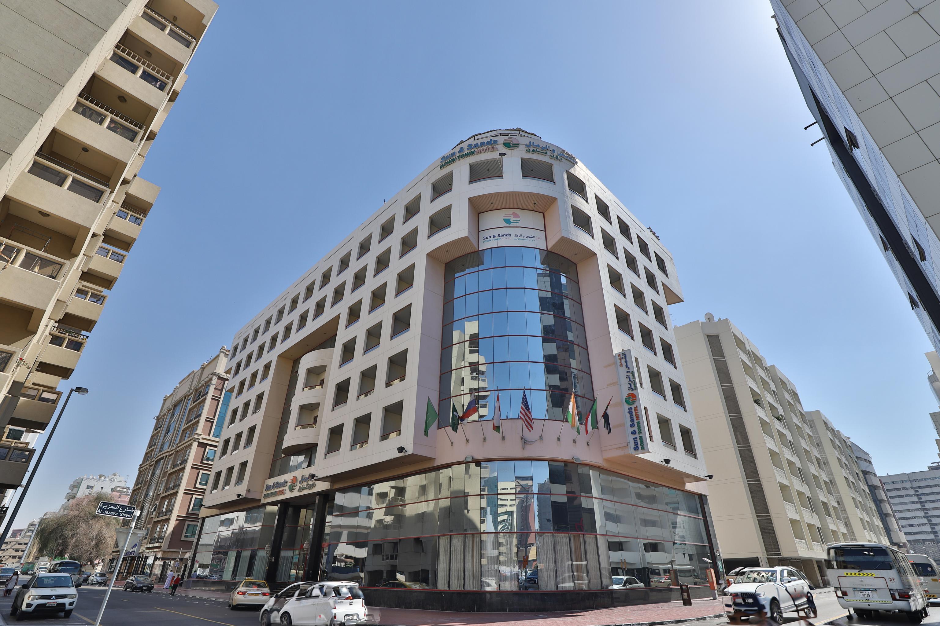 sun&sands hotel Dubai Bagian luar foto