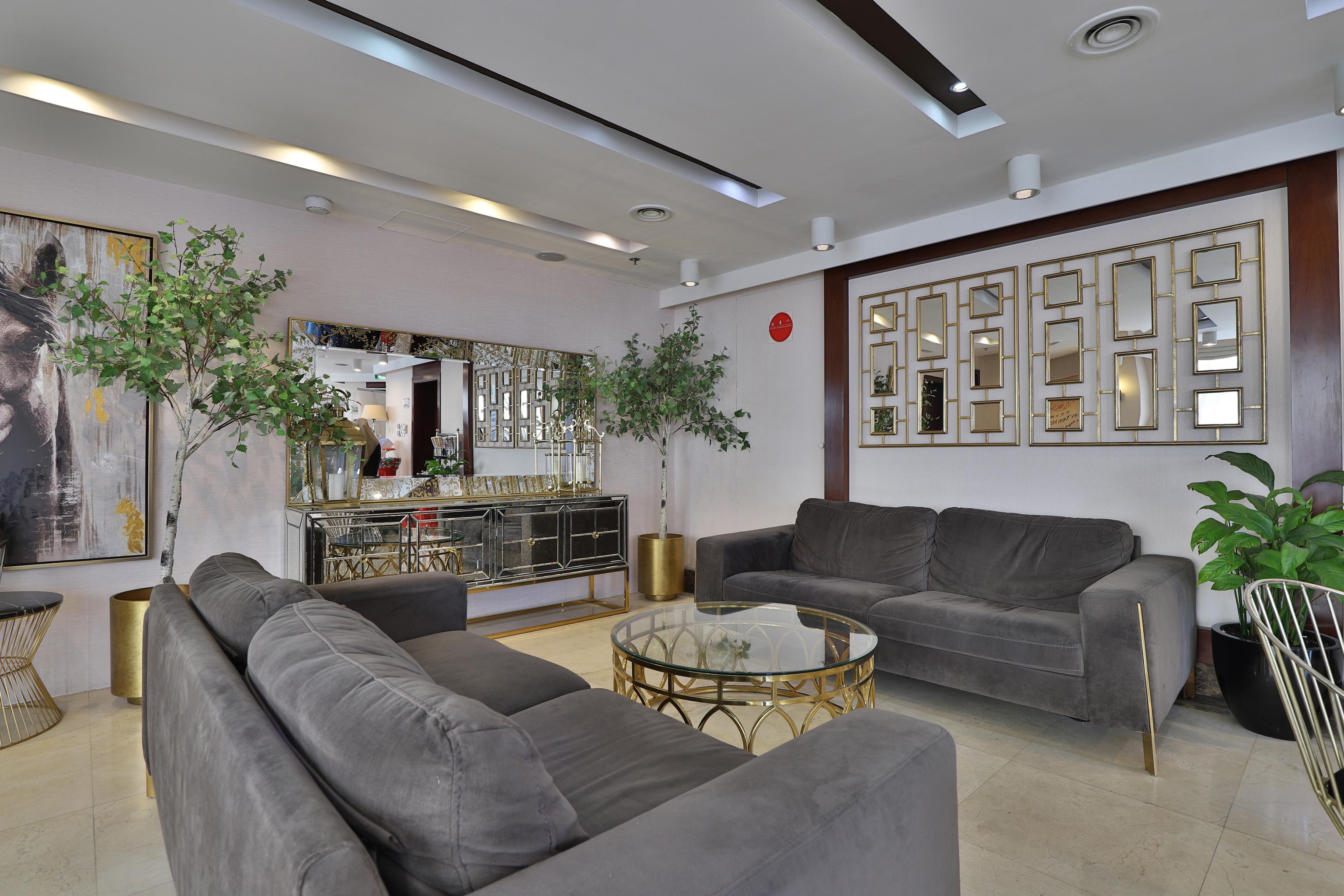 sun&sands hotel Dubai Bagian luar foto