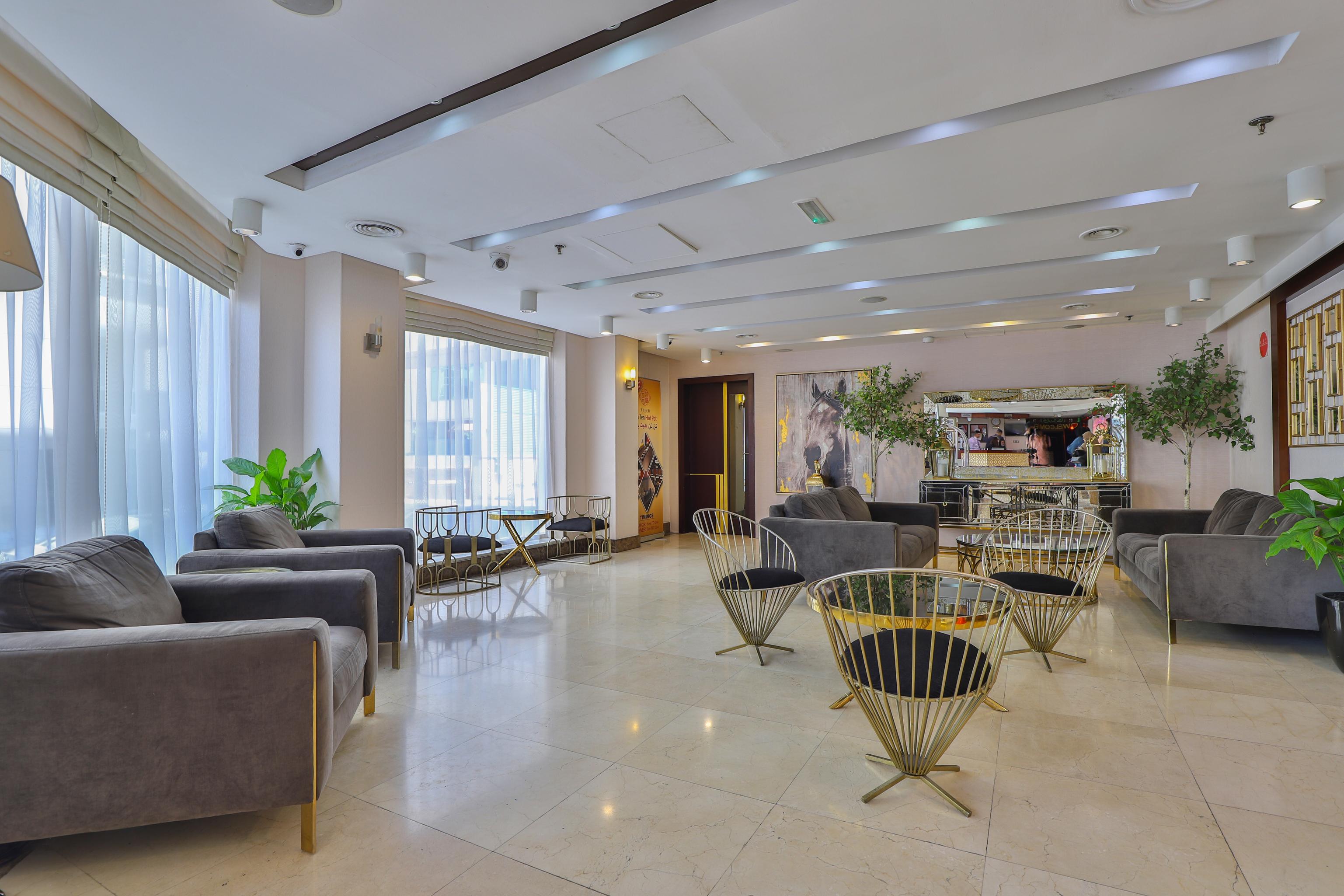 sun&sands hotel Dubai Bagian luar foto