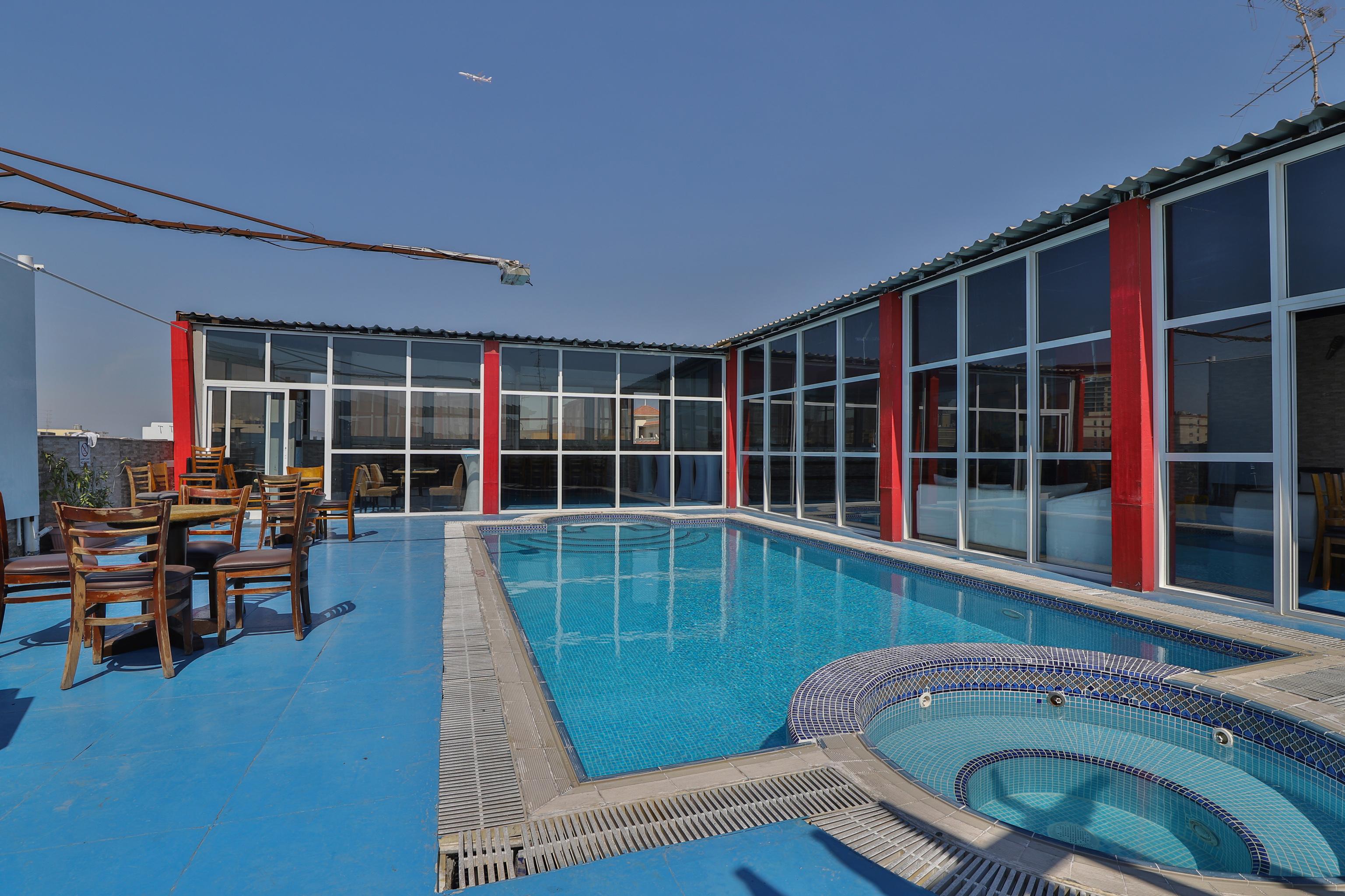 sun&sands hotel Dubai Bagian luar foto